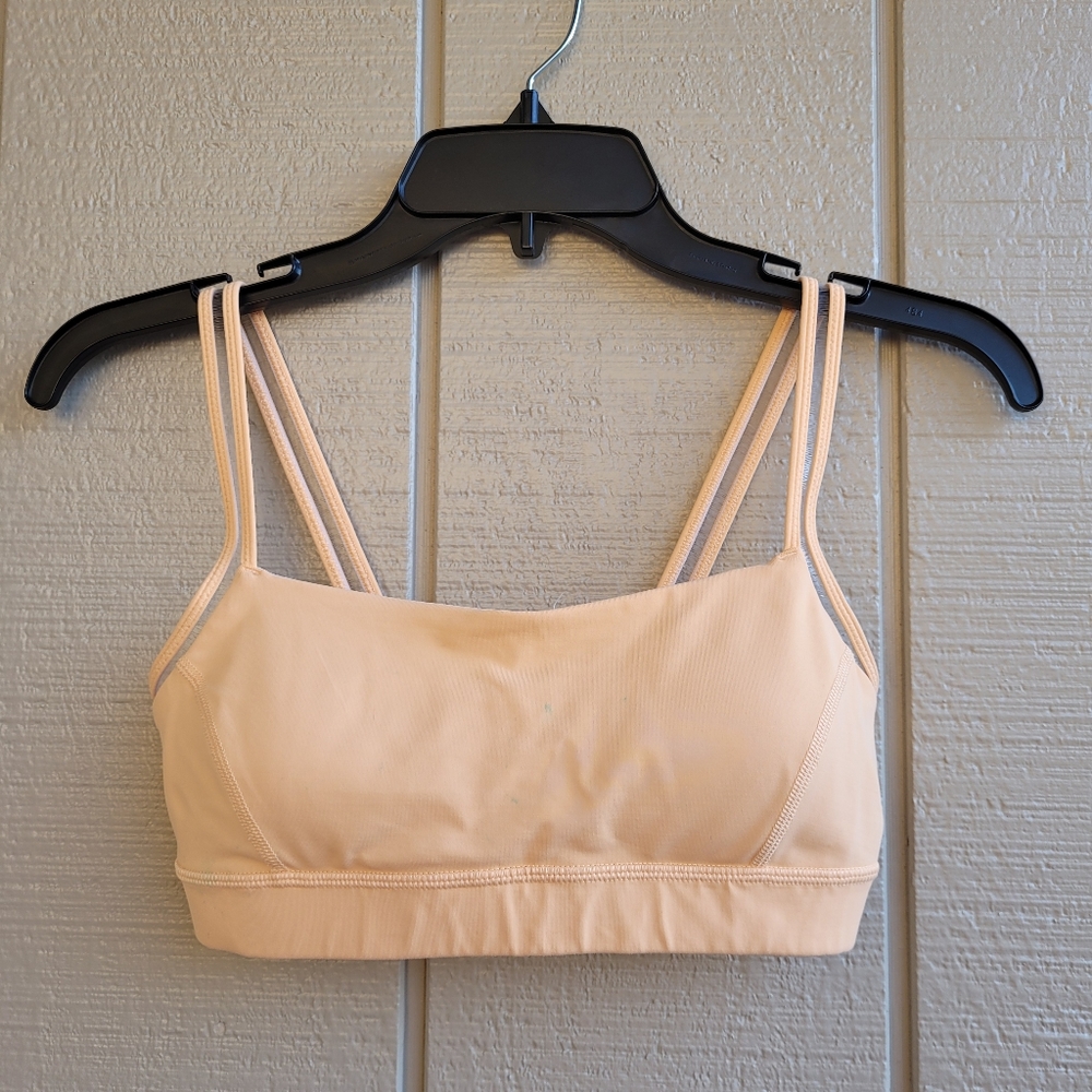 Lululemon athletica sports bra size 4